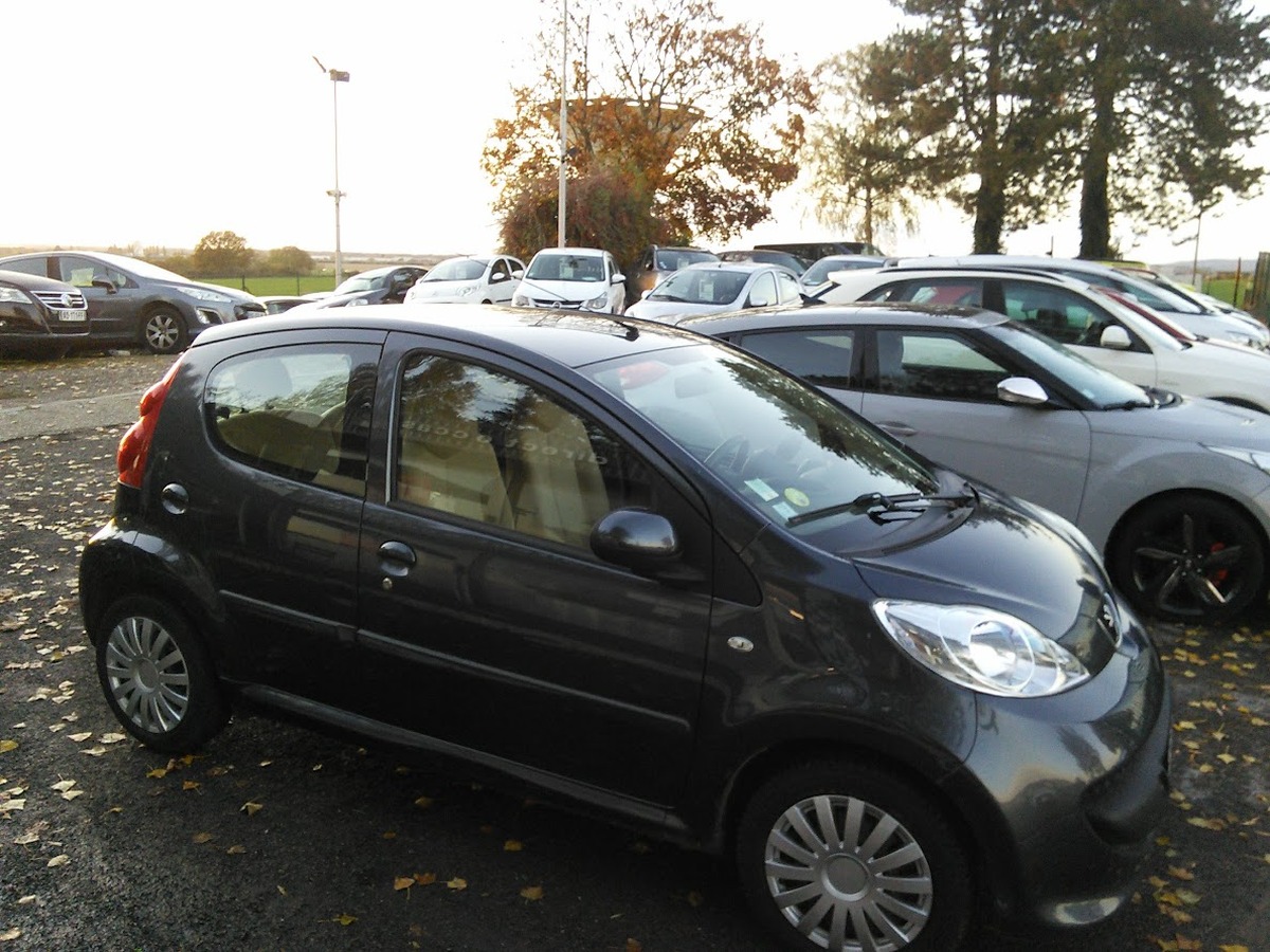 Peugeot 107 1.0 68 Trendy 5 PORTES - MOTEUR CHAINE DISTRIBUTION