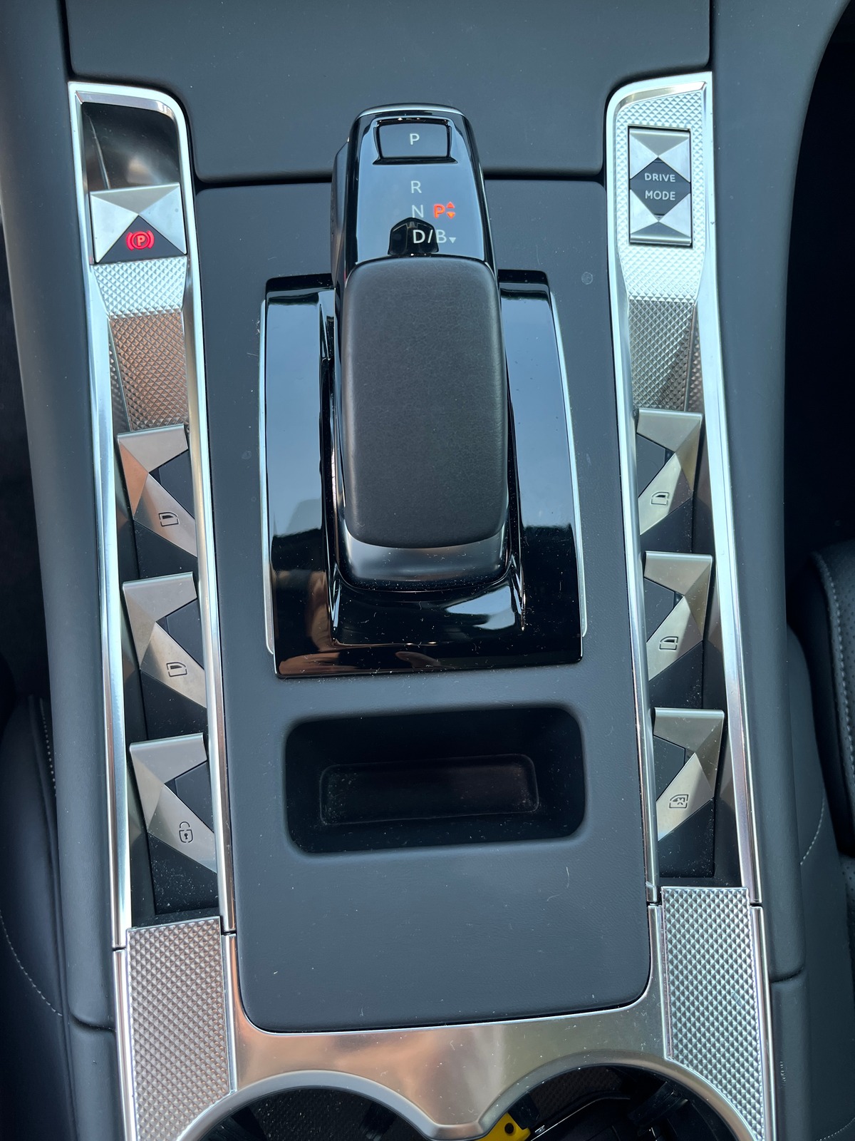 DS DS7 CROSSBACK E-TENSE 225 OPERA, SIEGES ELEC, CHAUFFANT, TOIT OUVRANT, HAYON ELEC MAIN LIBRE, REG