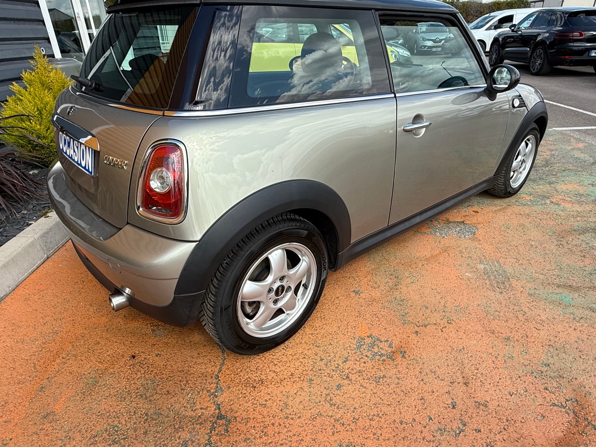 Mini Cooper 1.6 i 120 ch CLASSIQUE