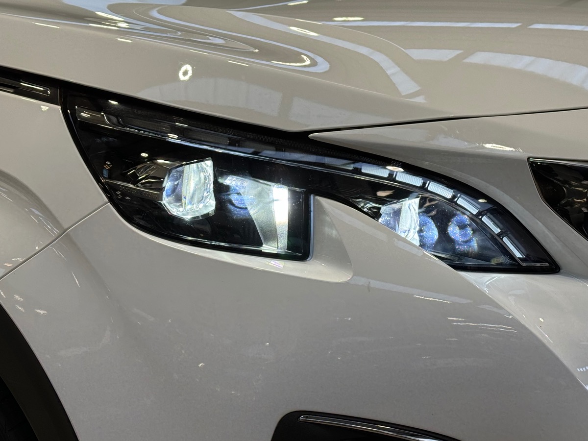 Peugeot 5008 2.0 BLUE HDi EAT8 180CV GT LINE 1ERE MAIN CARPLAY / ATTELAGE