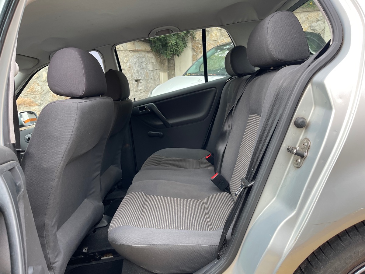 Volkswagen Polo 1.4 i 75 CV Phase 2 / Boîte auto / KM Réel / Clim / 5 Portes