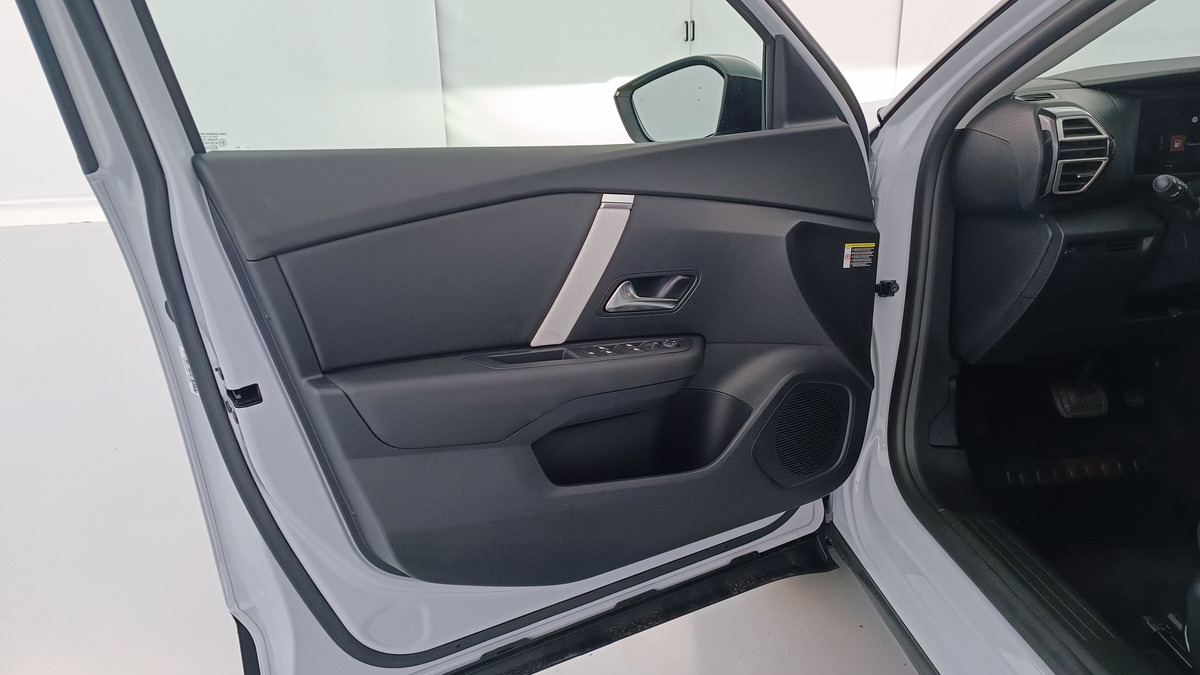 Citroën C4 145 ch | 1.2 Hybride | Max e-DCS6 | Ecran central 10" tactile | PLUSIEURS COLORIS