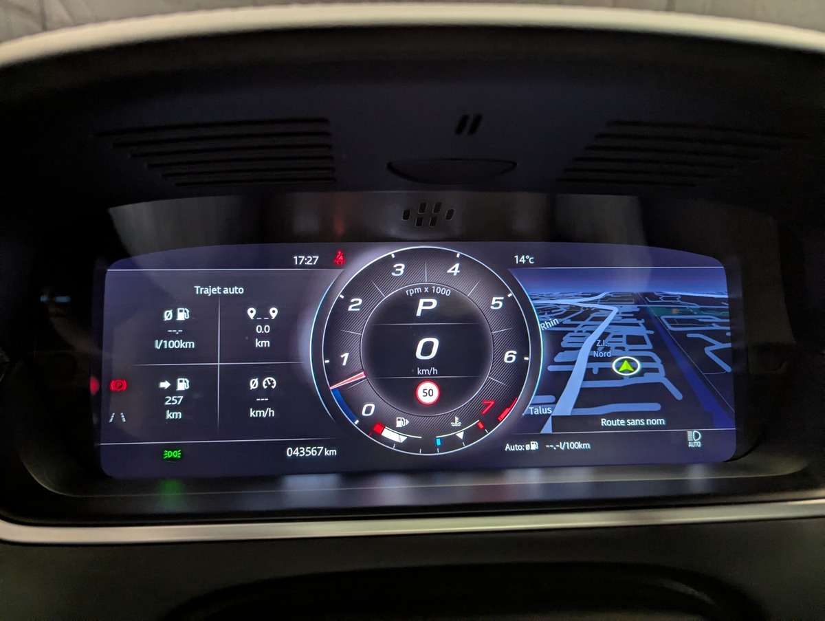 Jaguar F-TYPE R V8 5L 575 ch BVA8 AWD PAS DE MALUS