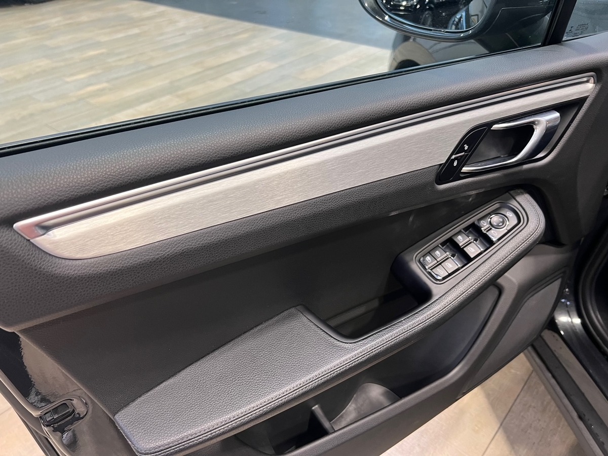 Porsche Macan (2) 2.0 245 PDK7