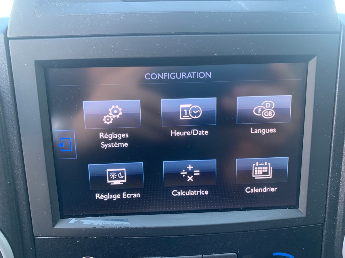 Peugeot Partner 90 chevaux | Régulateur de vitesse | Apple car play | GPS | Climatisation | 3 Places