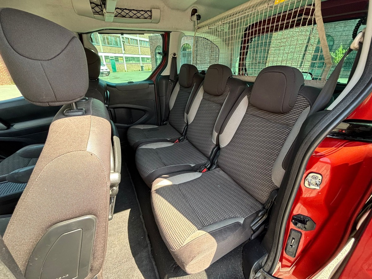 Peugeot Partner 1.6 HDi Outdoor Pack - ATTELAGE -  Révisé - Garantie