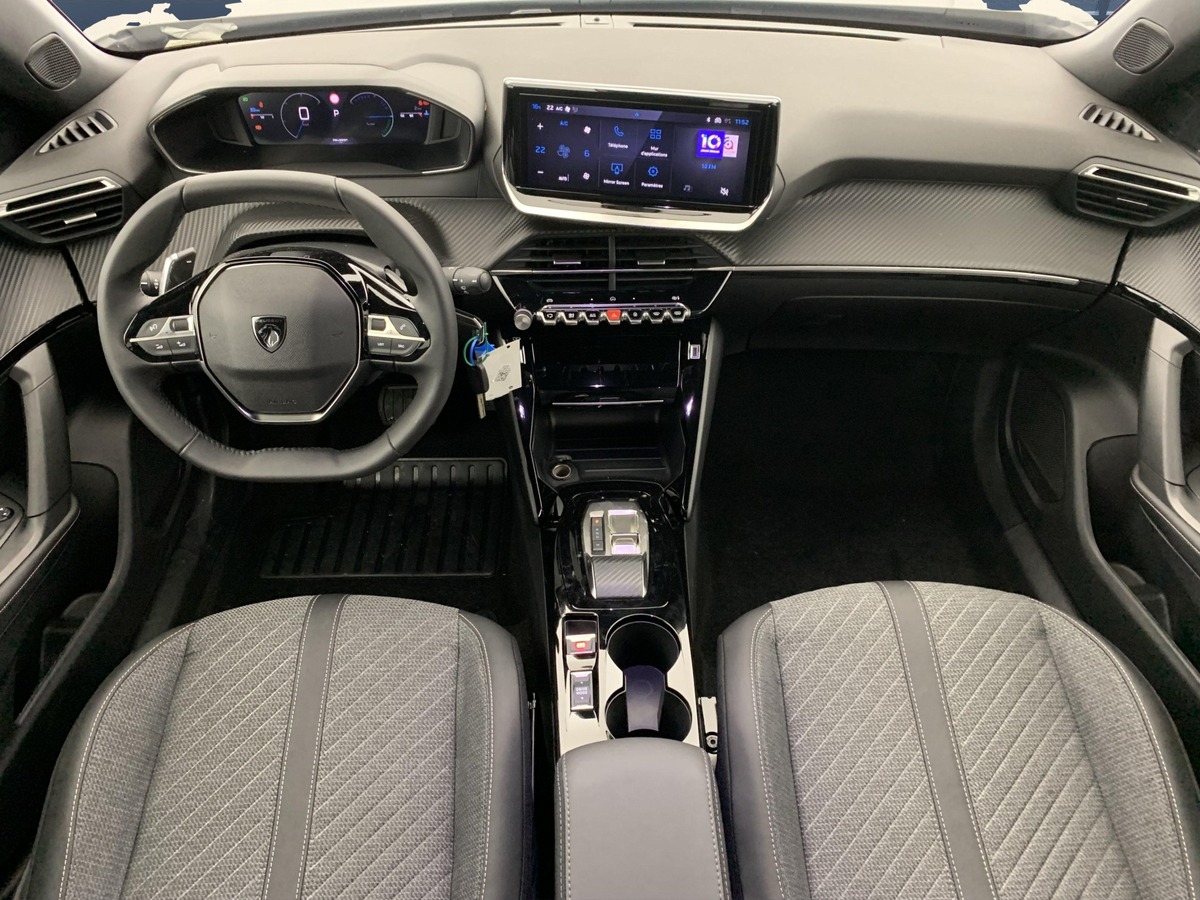 Peugeot 2008 NOUVEAU HYBRID 145 E-DCS6 ALLURE