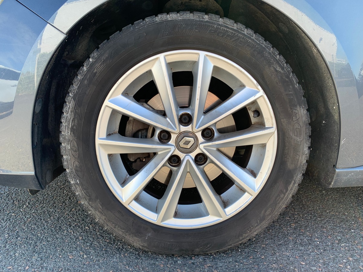 RENAULT Megane IV 110 ch | Business | Régulateur de vitesse | GPS | Boite automatique | Roue secours