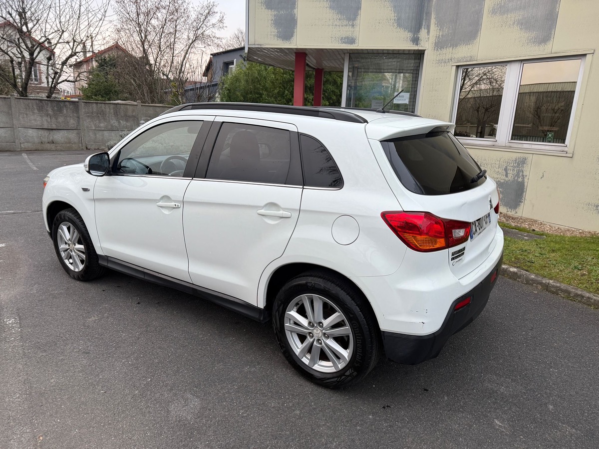 Mitsubishi ASX 1.8 D-ID 150 CV style cuir toit en 4X CBLeut