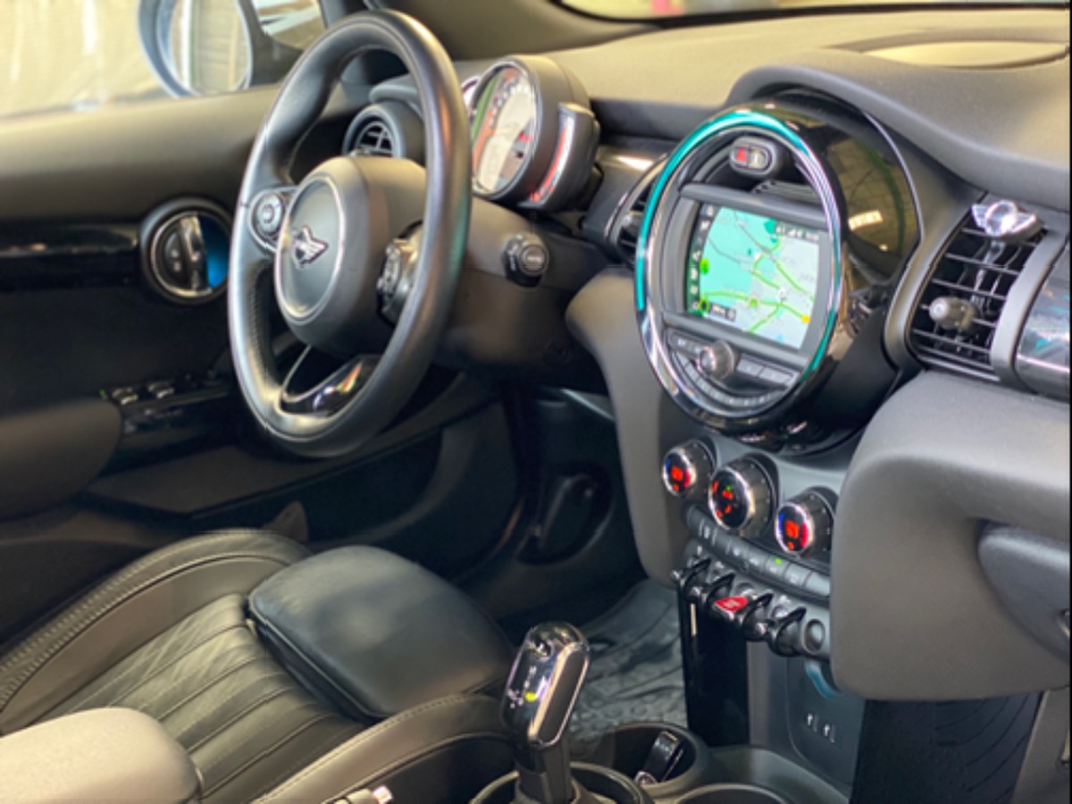 Mini Mini Cooper (F55) 136ch BVA Heddon street TO