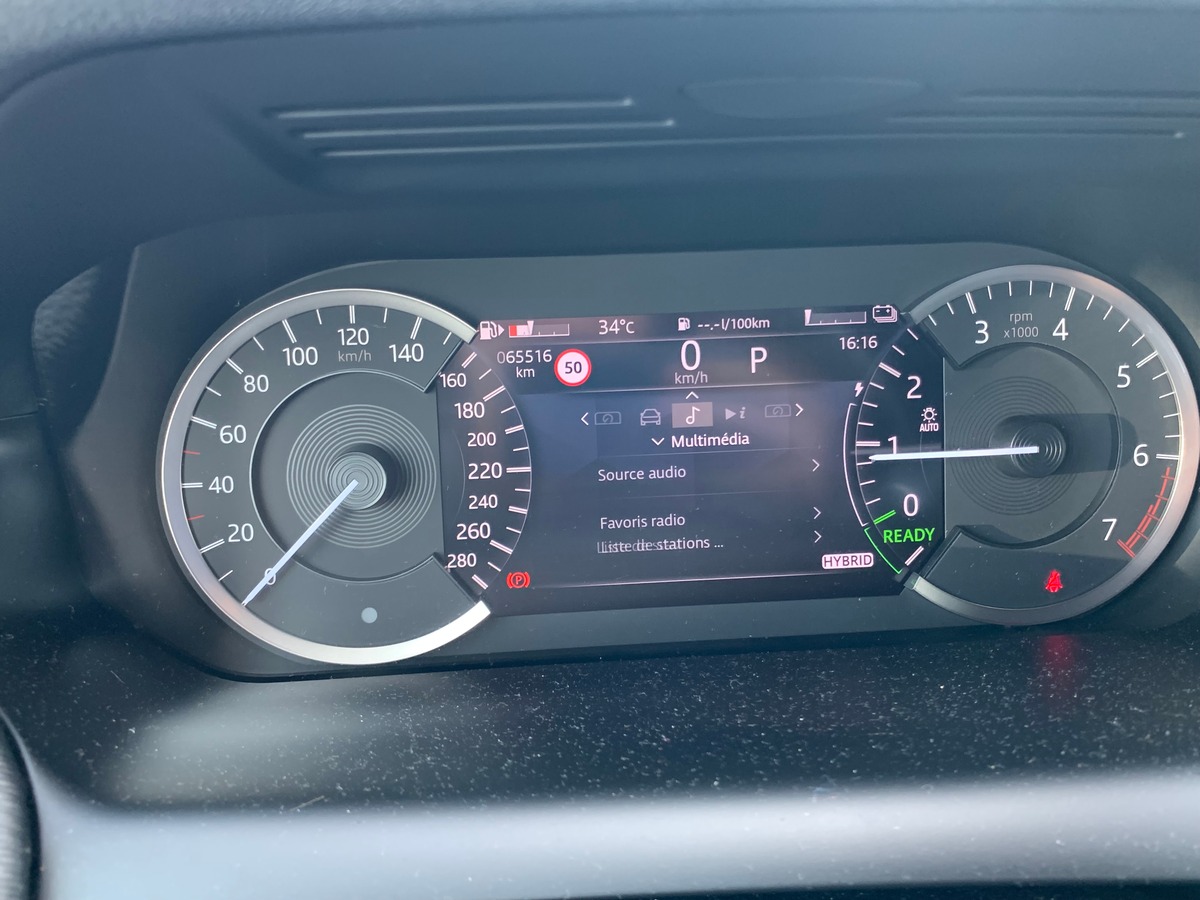 Land-Rover Discovery Sport L550 | P300e | PHEV | Toit panoramique | Caméra recul | Apple car play