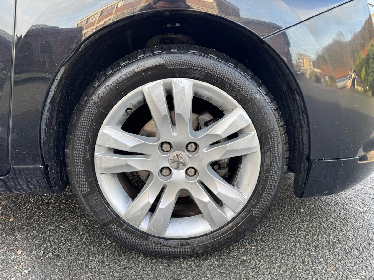 Peugeot 5008 1.6 E-HDI 115-7 Places-ALLURE-Boite Automatique-Garantie