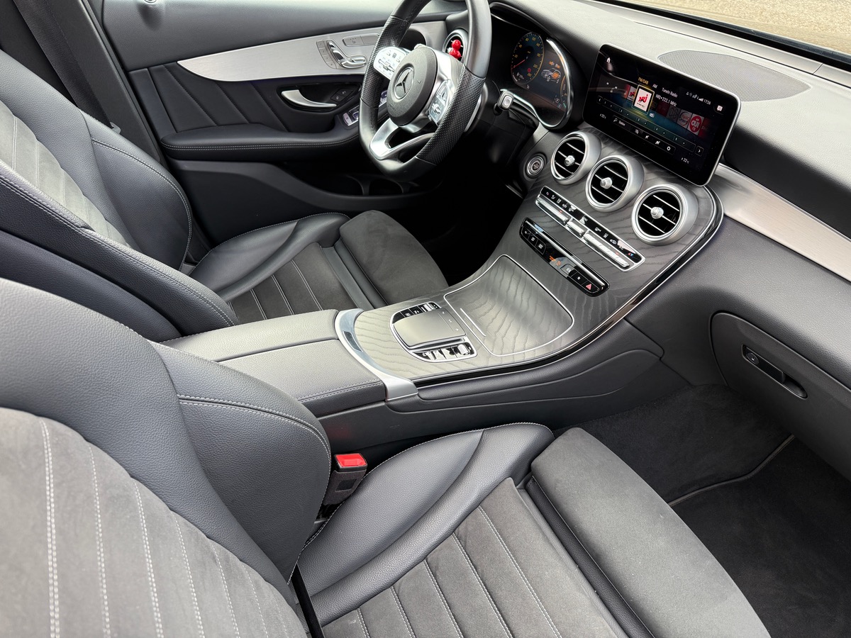 Mercedes-Benz Class GLC 300de AMG line 2.0 4MATIC 9G-TRONIC, Suivi COMPLET MERCEDES, Attelage élect