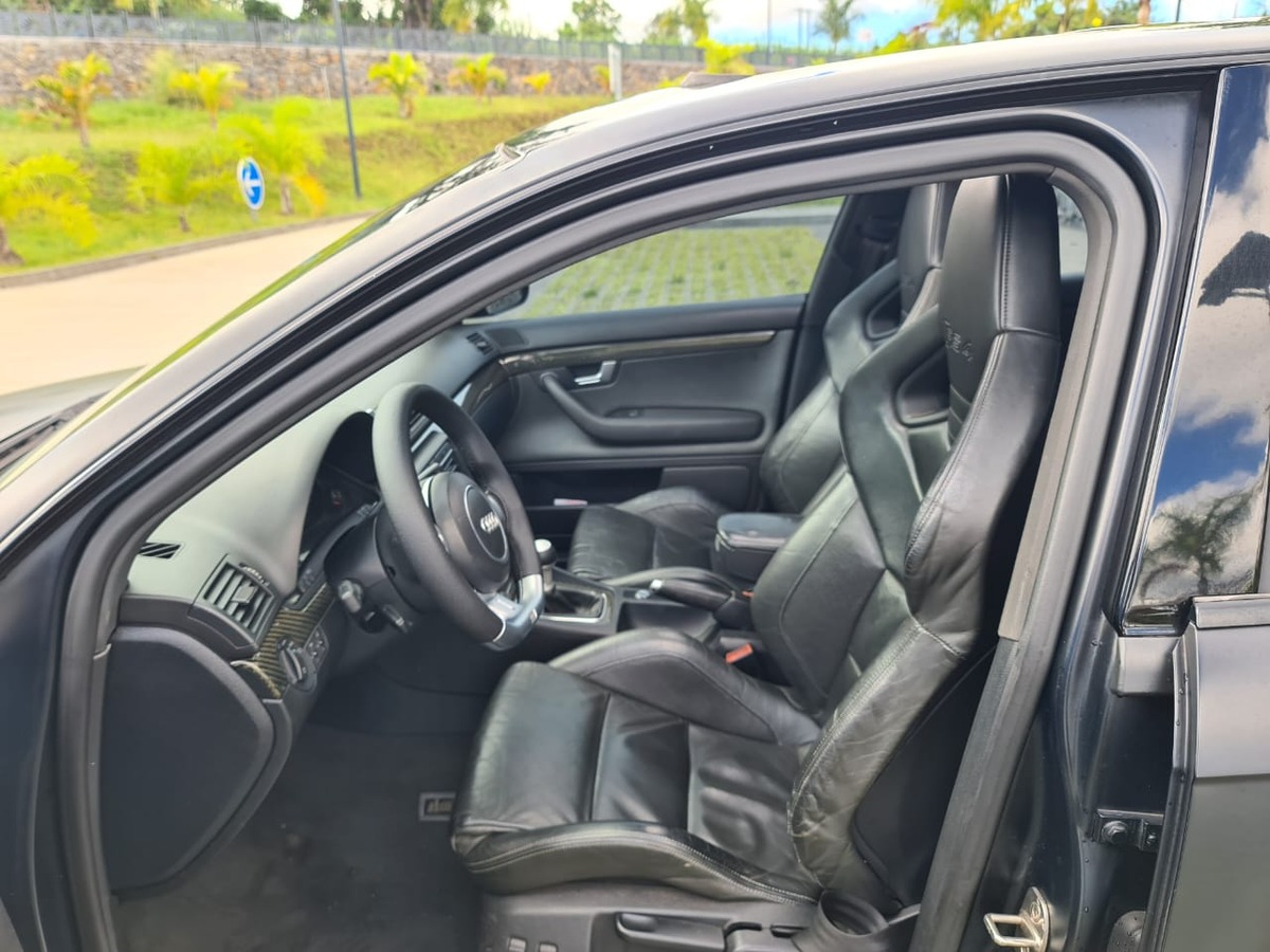 Audi RS4 QUATTRO PACK F1