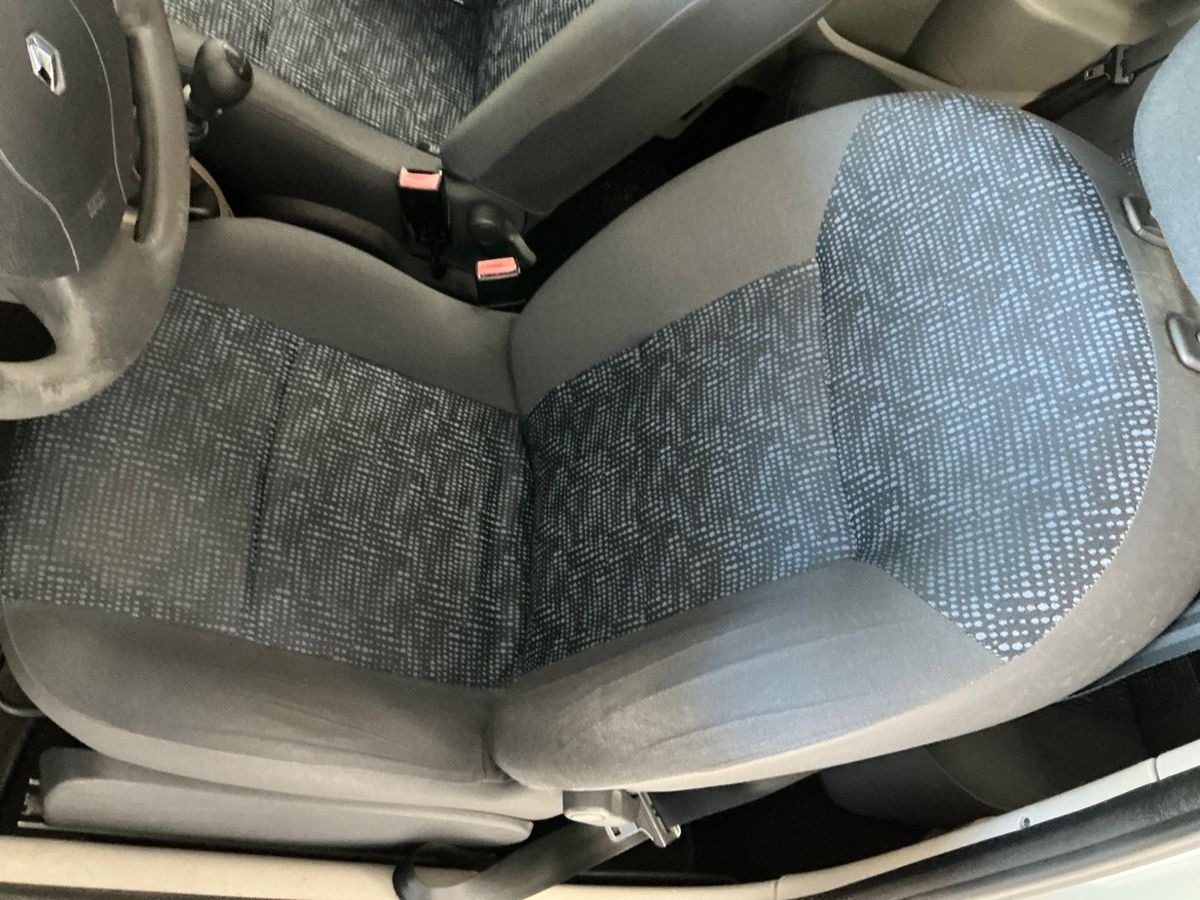 RENAULT Twingo 1.2 75 CV Authentique