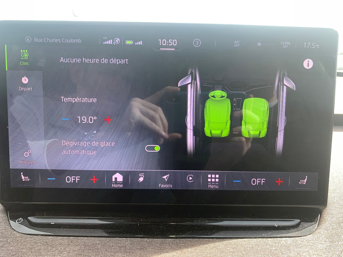 Skoda Enyaq 180 chevaux | iV60 | Apple car Play | Régulateur vitesse adaptatif | Siéges chauffants