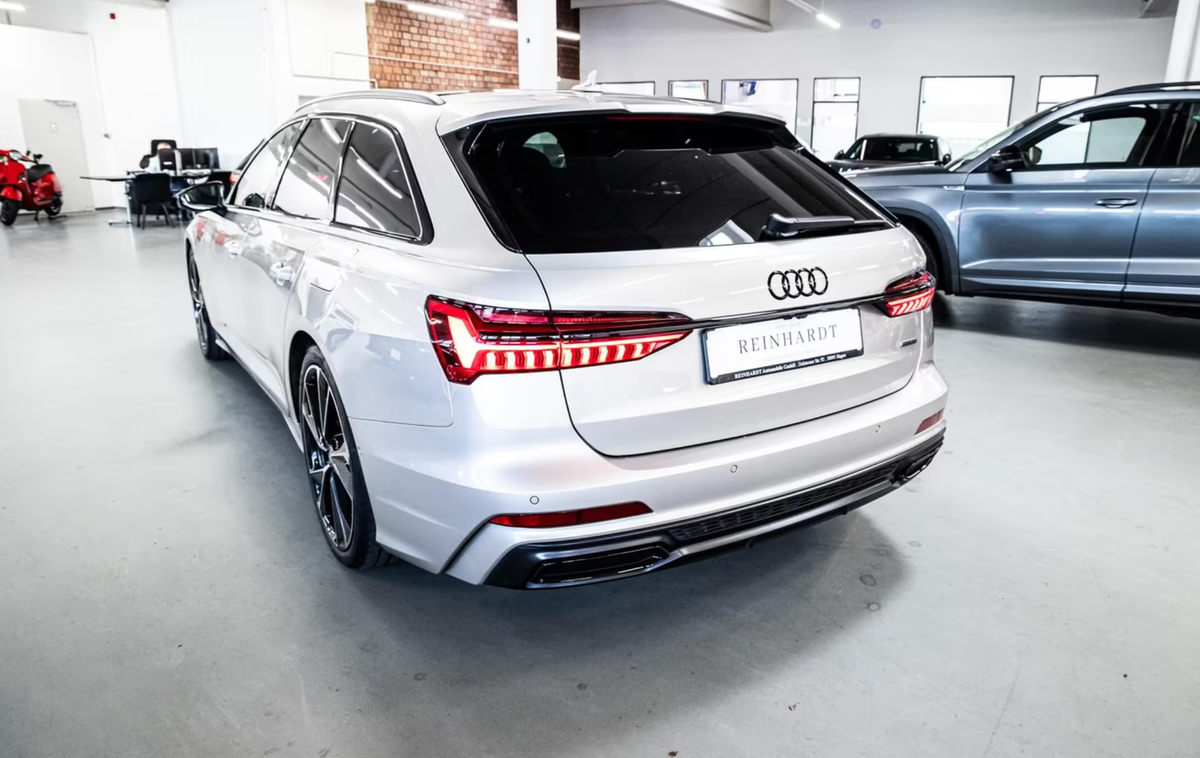 Audi A6 Avant V C8 55 TFSI e 367ch Compétition quattro S tronic 7/VO Allemand/Pas de malus