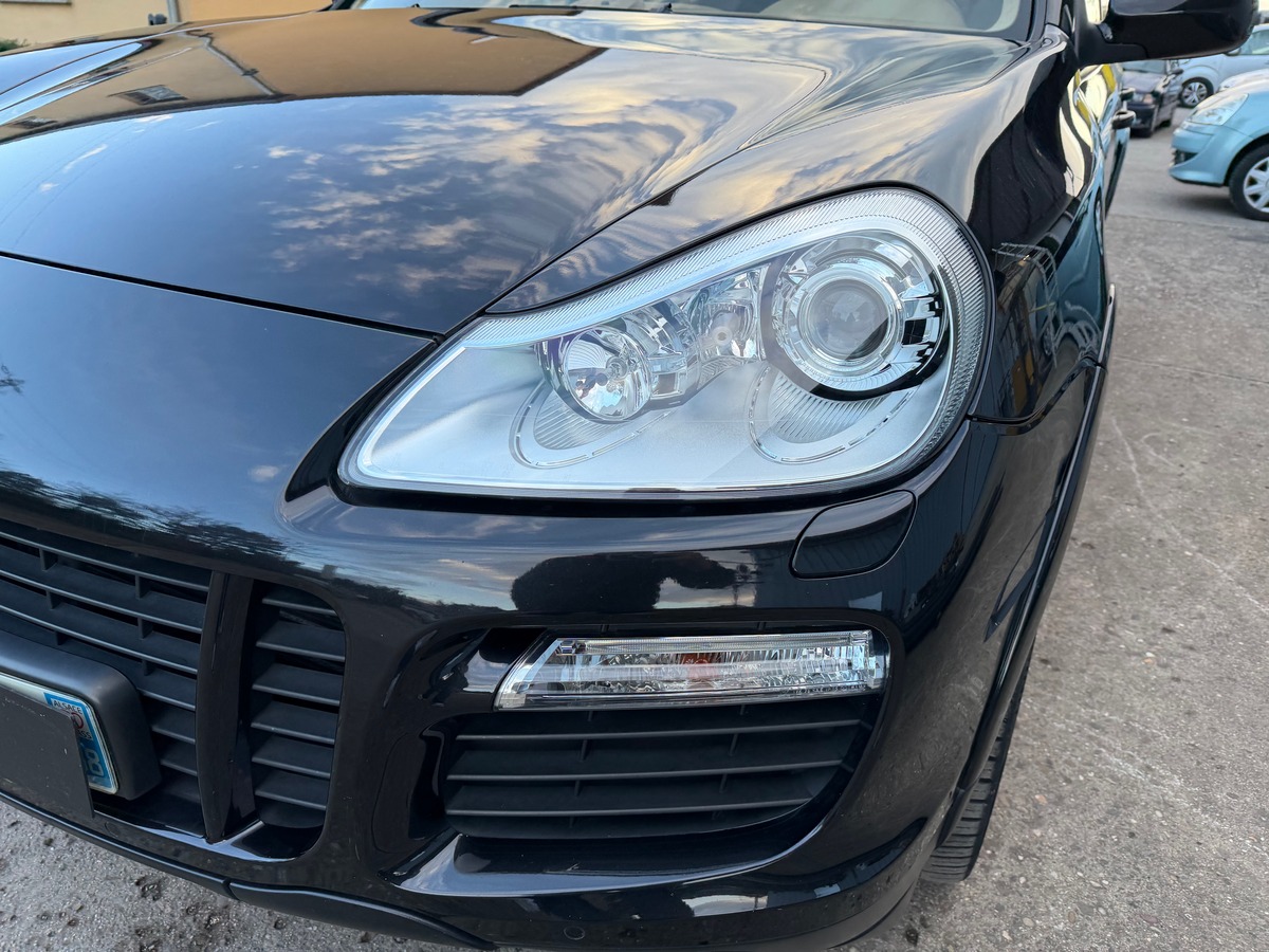 Porsche Cayenne GTS 4.8 V8 TIPTRONIC / TOIT OUVRANT / SIEGES AV CHAUFFANT / HAYON ELECTRIQUE