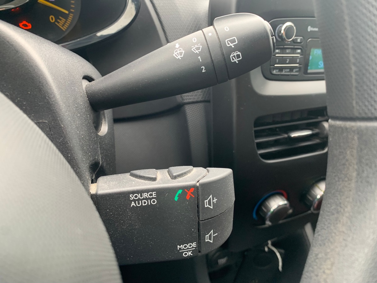 RENAULT Clio IV 75 ch | Régulateur de vitesse | Bluetooth | Kit de distribution changé chez RENAULT