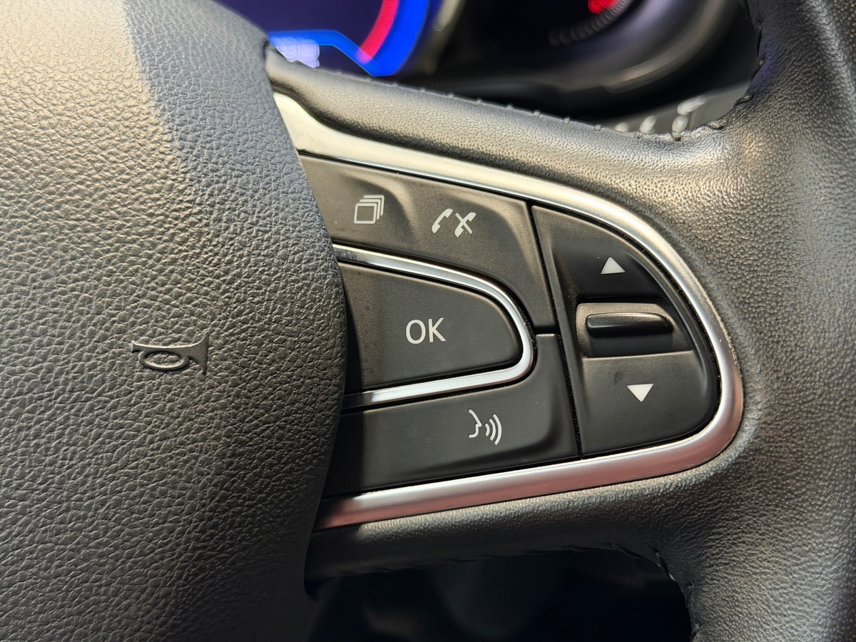 RENAULT Megane IV Blue DCI 115 cv EDC Business