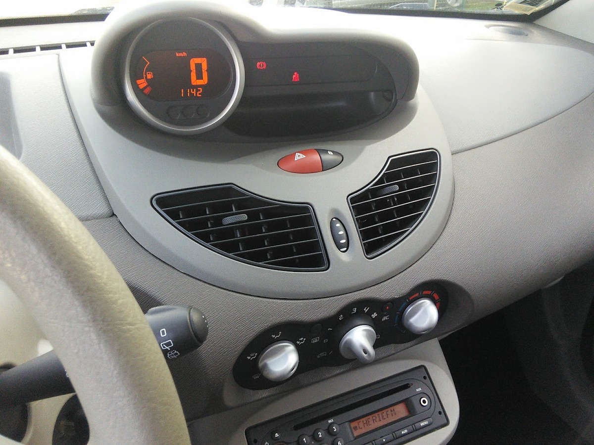 RENAULT Twingo 1.2  75 Expression  CLIM GARANTIE MECANIQUE