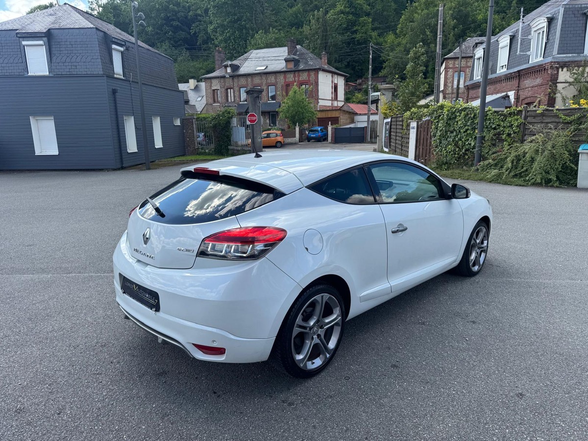 RENAULT Megane III Coupé 2.0 dCi 163 GT