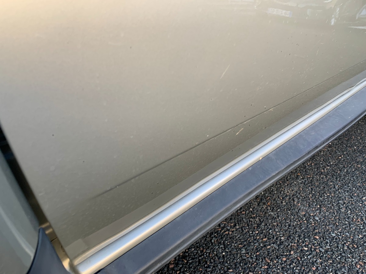 Dacia Duster 105 ch | Laureate | Bioethanol | Roue secours | Climatisation | Radio mono-CD MP3