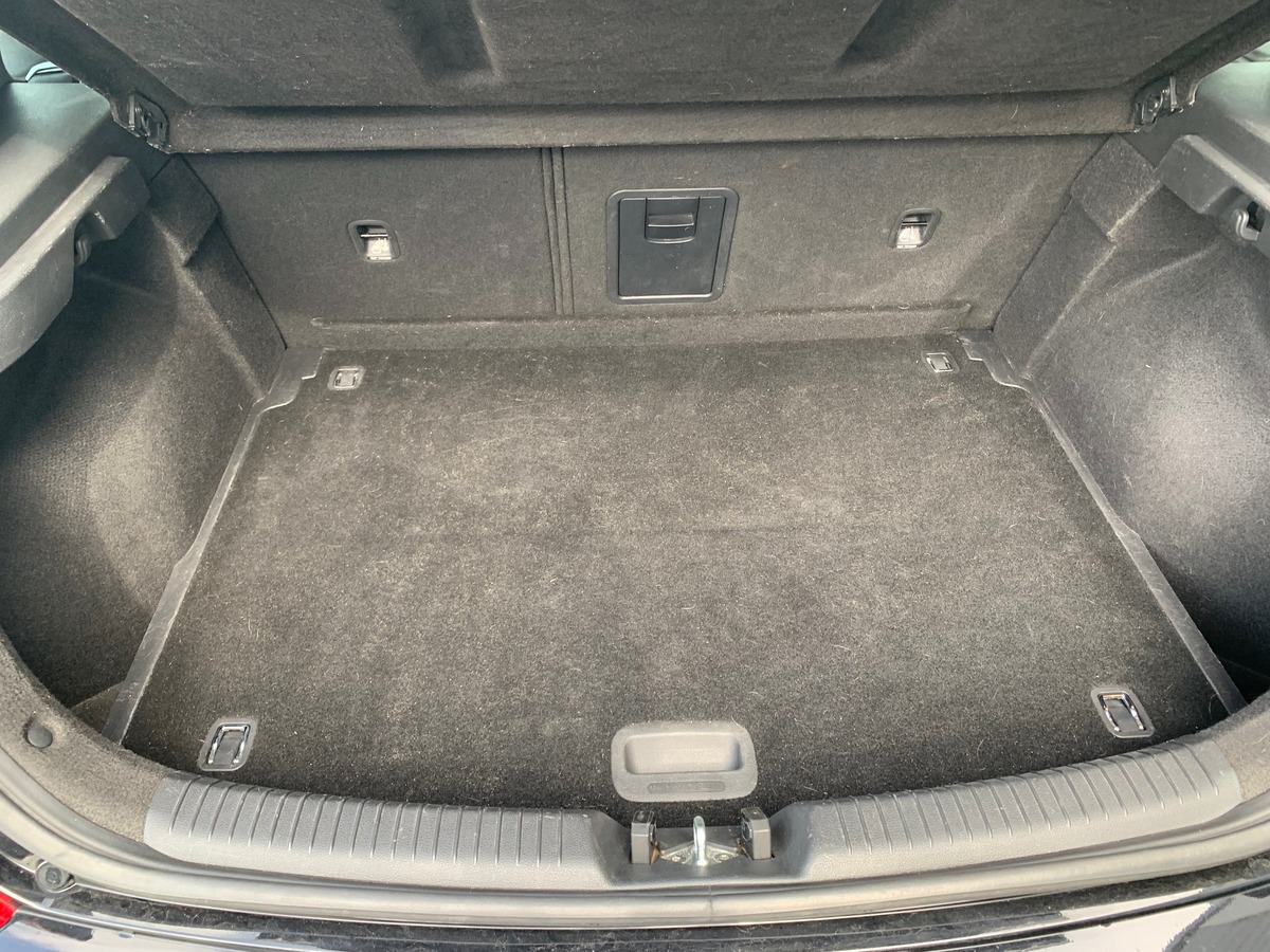 Hyundai i30 140 | Creative | Caméra recul | GPS | Siège électrique | Régulateur | Roue de secours