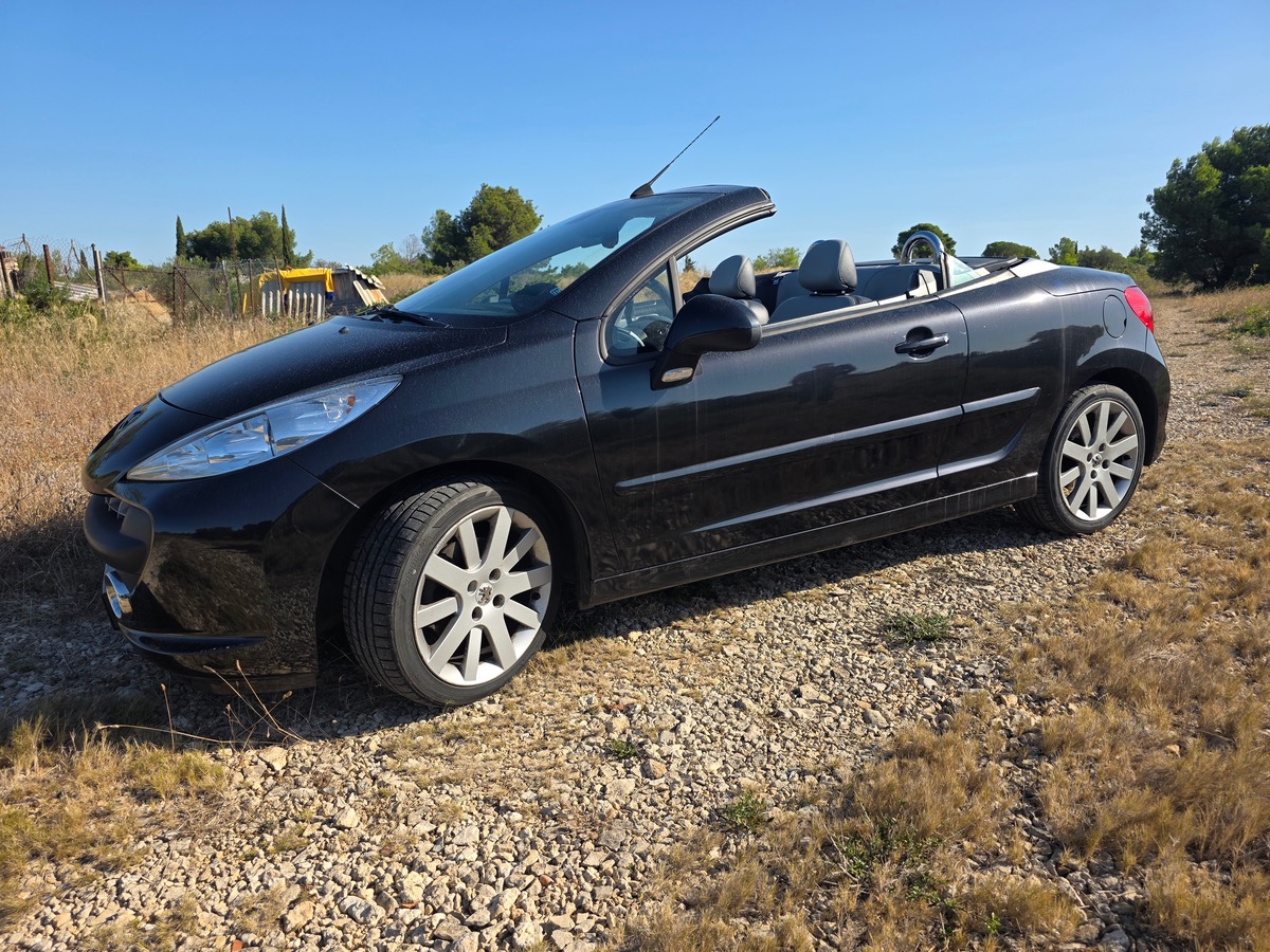 Peugeot 207 CC 1,6 HDI 110 CV ROLLAND GARROS