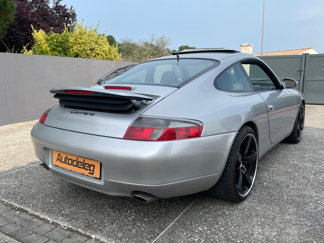 Porsche 911 Carrera coupé (996) 3.4L 301 CH