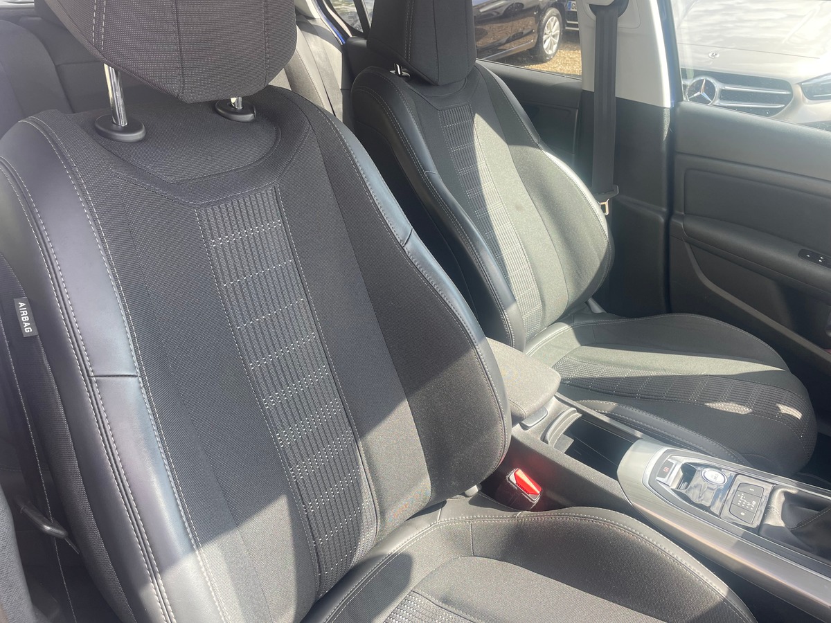 Peugeot 308 1.6 BlueHDi 120 cv RIEN A PREVOIR - CARPLAY - CAMERA DE RECUL - CLIMATISATION AUTO