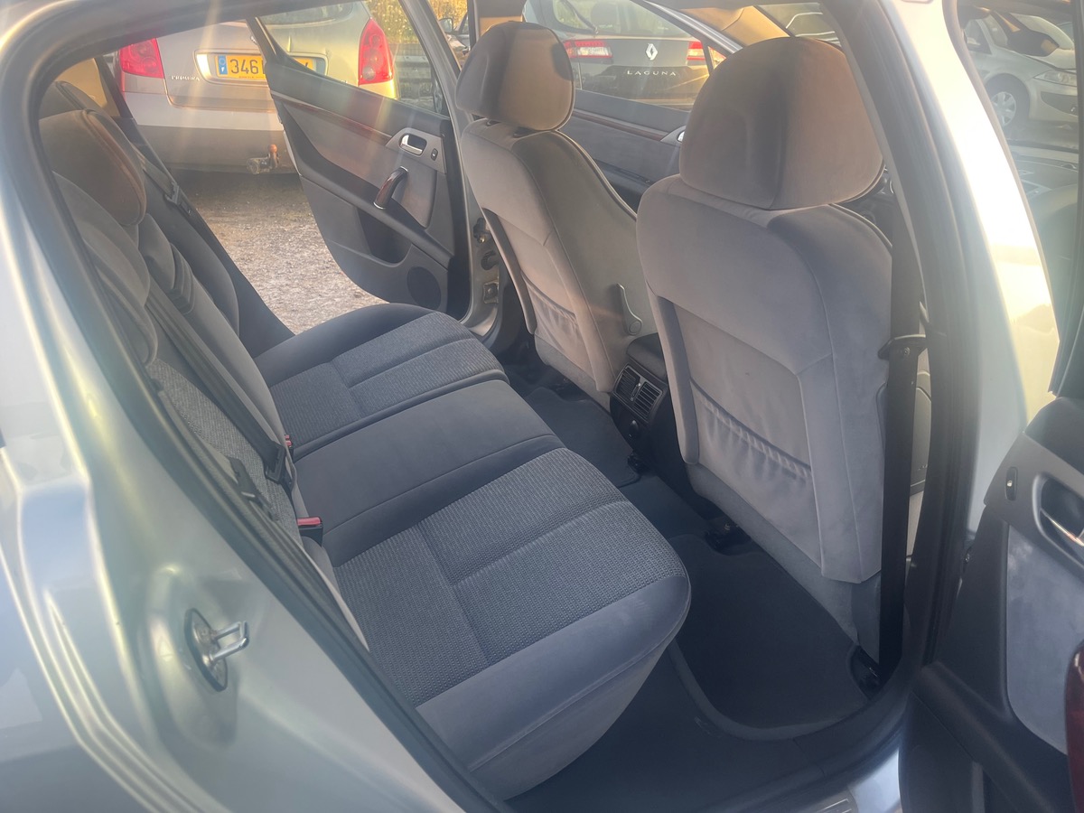 Peugeot 407 2.0 hdi