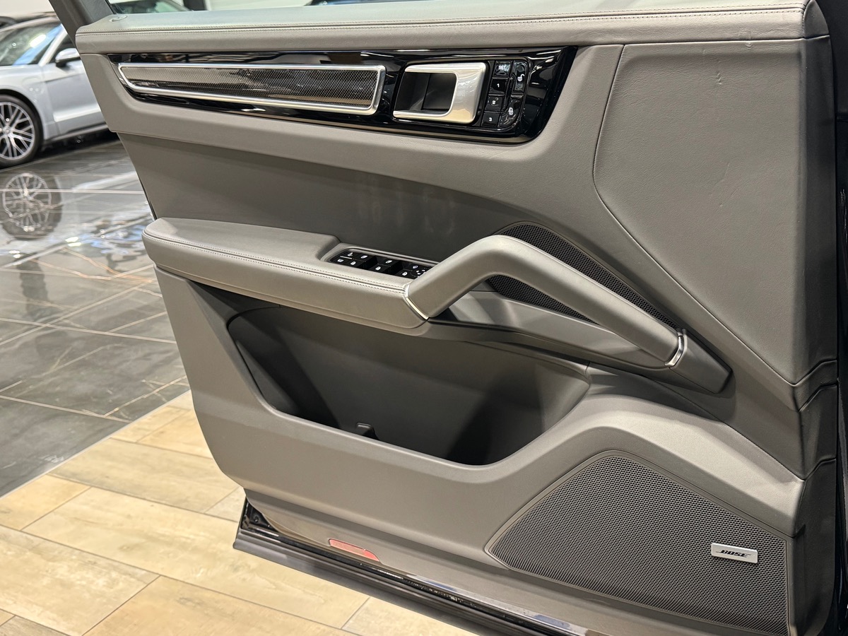 Porsche Cayenne E-HYBRID 3.0 V6 462CV APPROVED ZWM