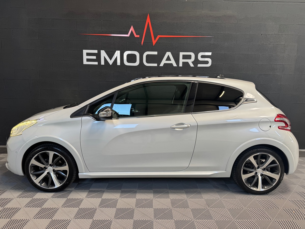 Peugeot 208 XY JBL 1.6 e-HDi 115 BVM6 Park Assist