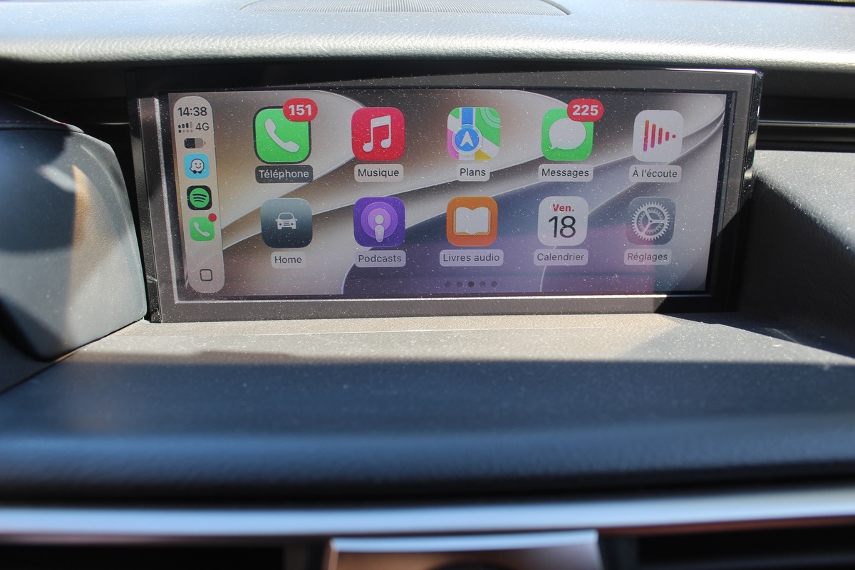 Lexus IS III (2) 300H F SPORT EXECUTIVE  FULL OPTIONS + CARPLAY / ENTRETIEN LEXUS / 2ème MAIN