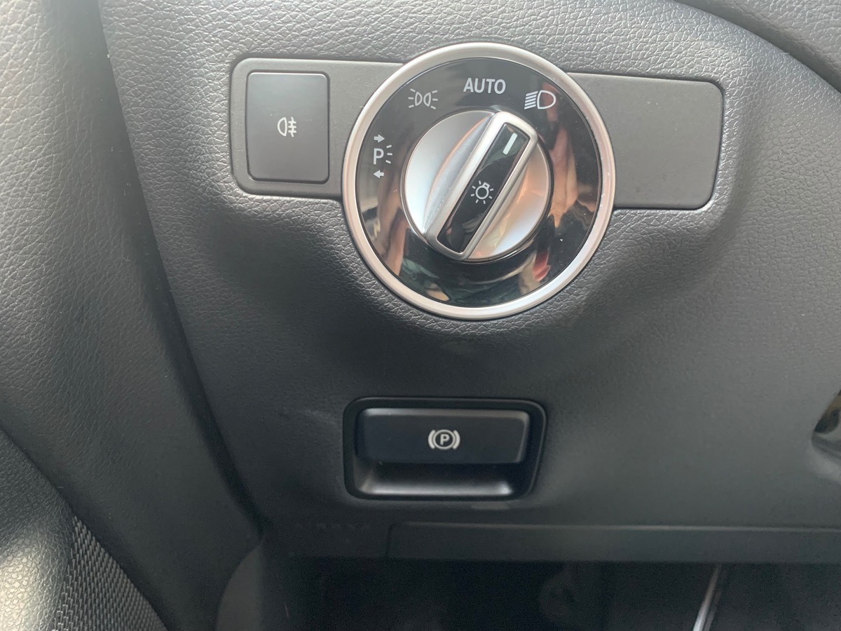 Mercedes-Benz CLA 177 ch | Sensation | Aide Parking | GPS | Régulateur vitesse | Phares bi-xénon