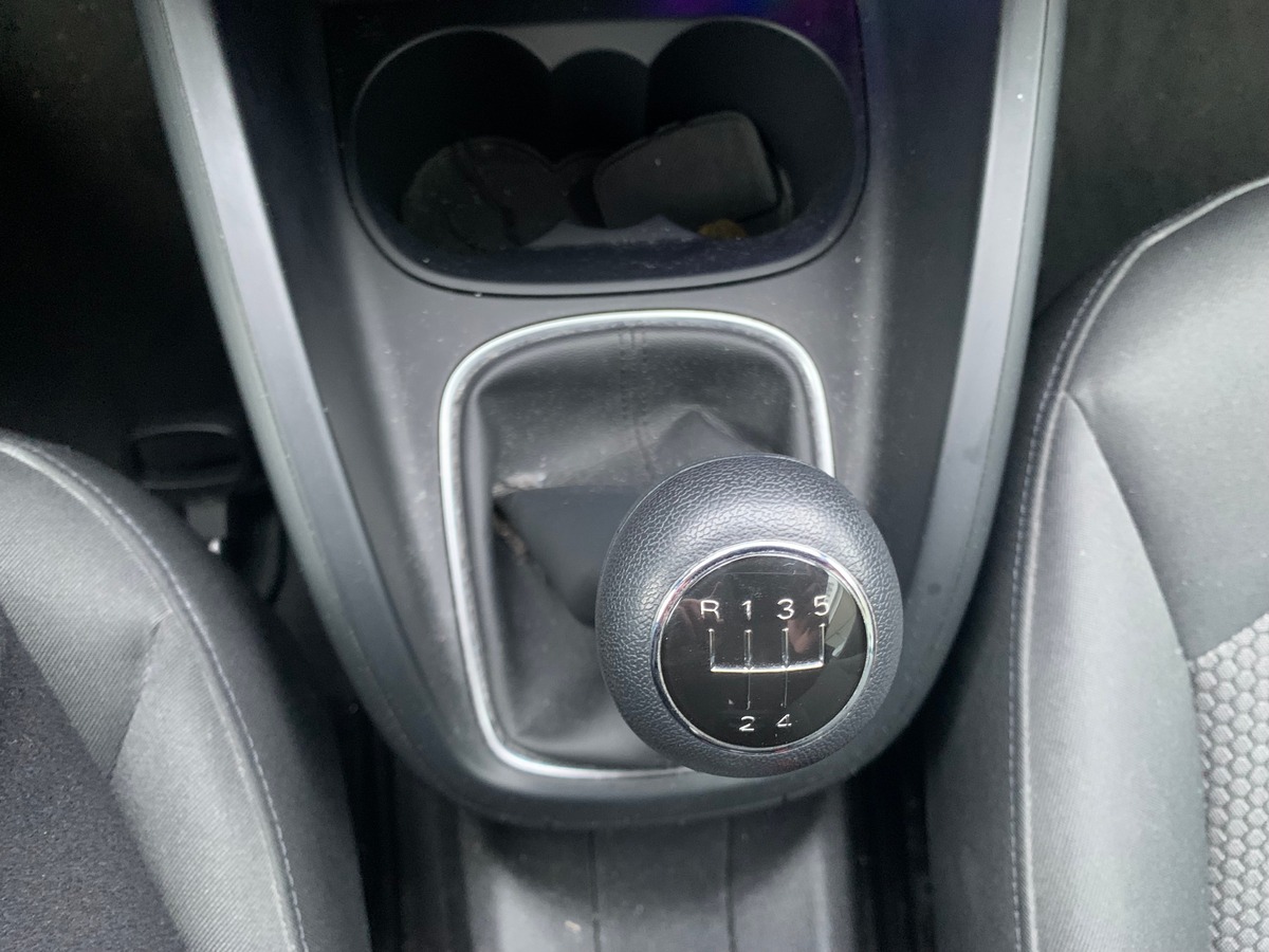 Audi A1 105 ch | Attraction | Climatisation | Radio cd | Jantes alu 16''| Volant cuir | Radar recul