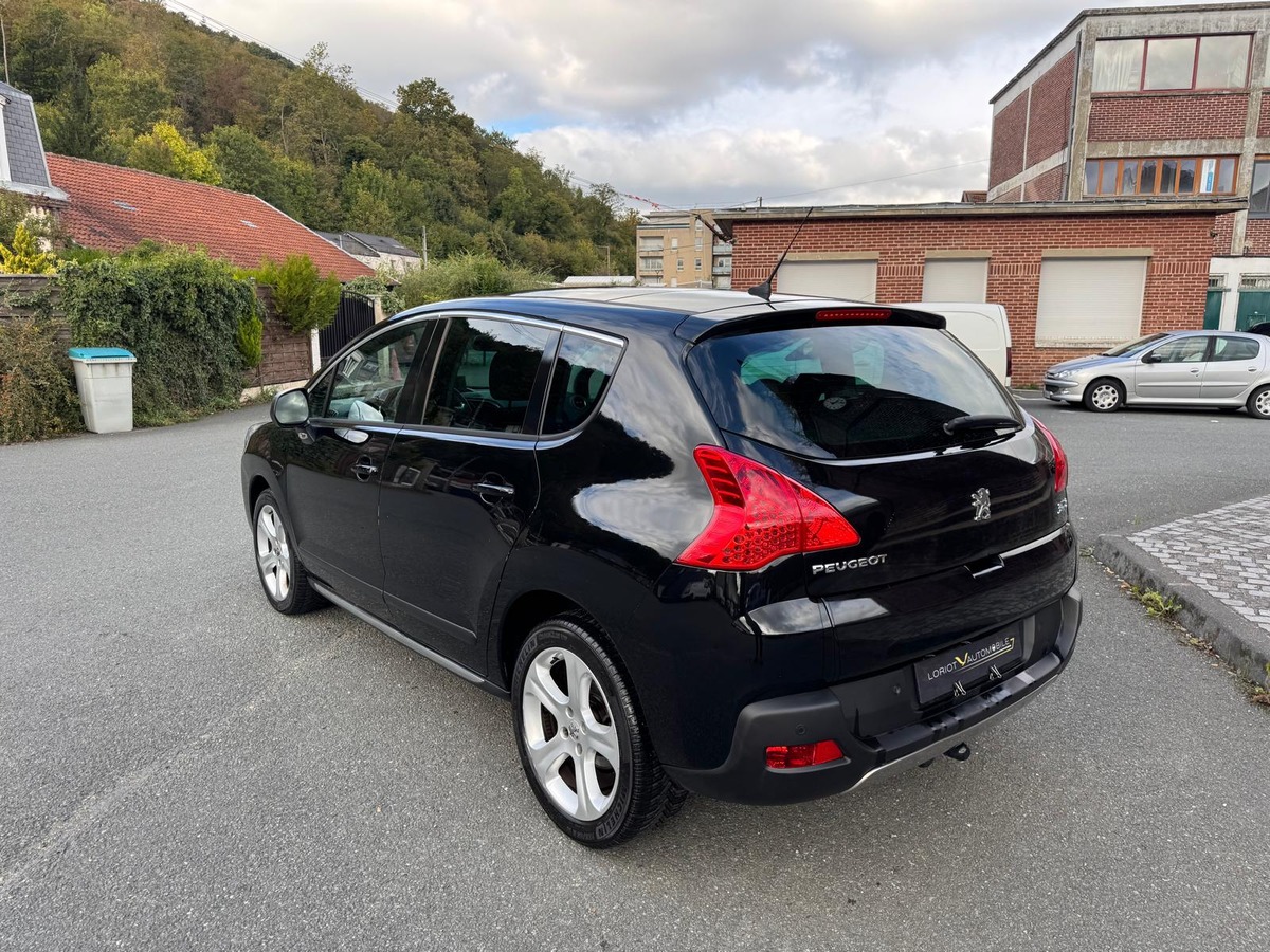Peugeot 3008 1.6 HDi 115cv Allure - Attelage - Garantie