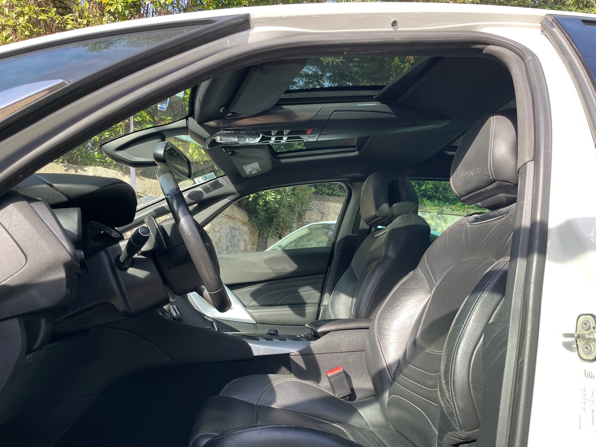 Citroën DS5 2.0 HDI 200 Hybrid4 4X4 163 CV / Toit Panoramique / GPS / Intérieur Cuir / Full