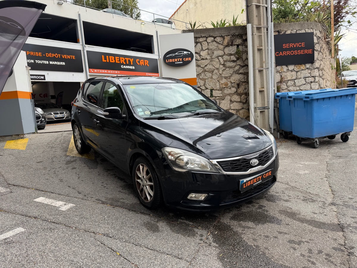 Kia Ceed 1.6 CRDI 115 CV / Clim / Jantes / Phase 2