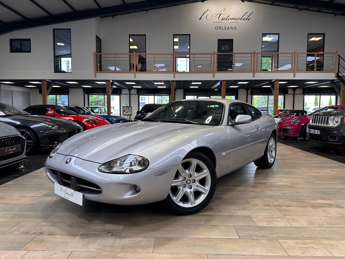 Jaguar XK8 Coupe 4.0l V8