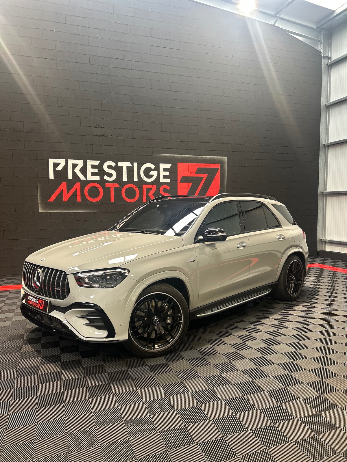 Mercedes Benz GLE 53 AMG / HYBRID / 4MATIC+ / 9G-TRONIC