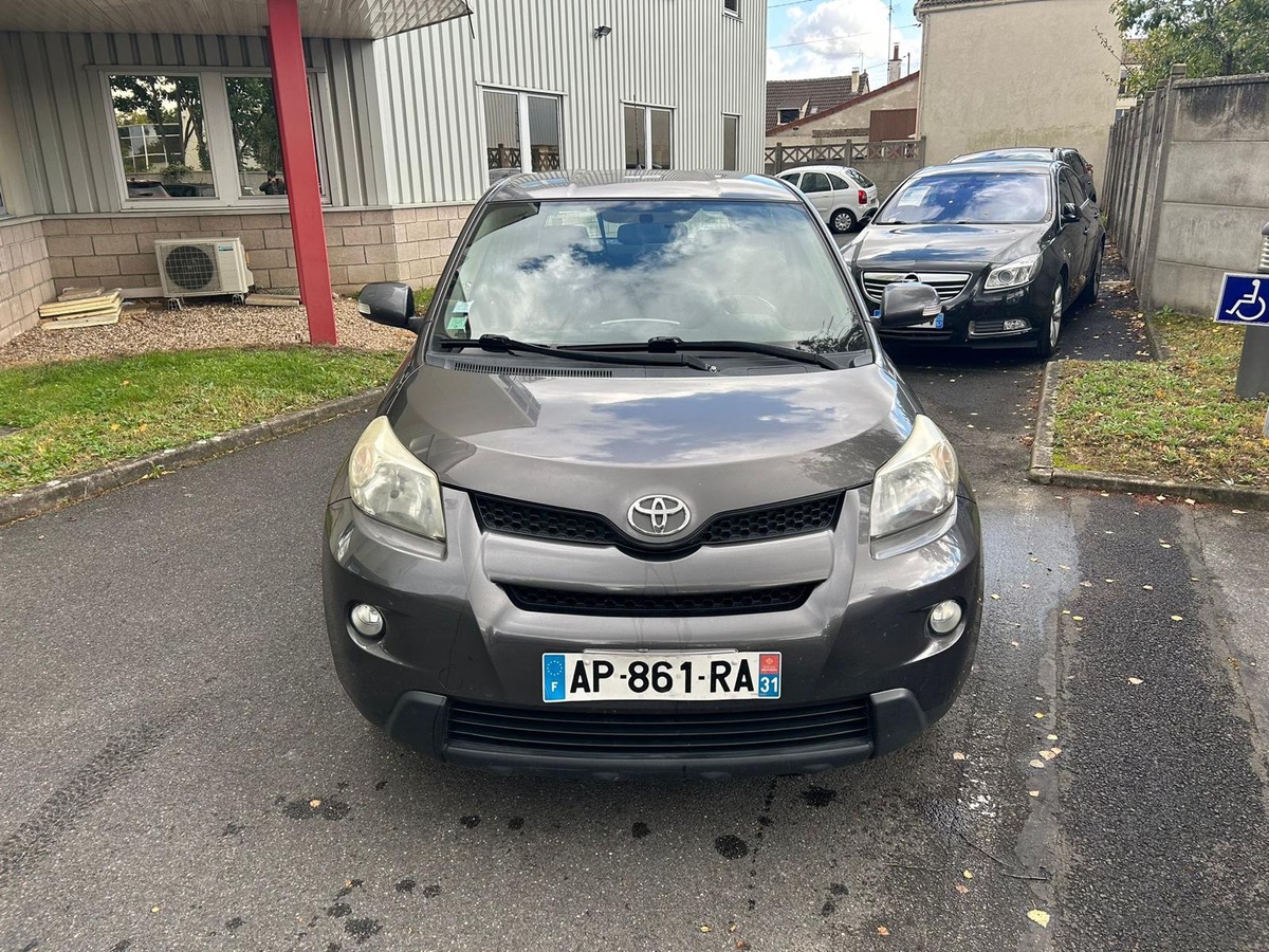 Toyota Urban Cruiser 90 D-4D Life styles en 4 X sans frais CBL