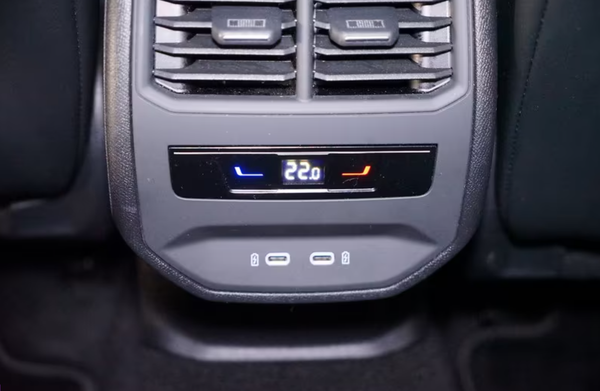 Cupra Formentor 1.4 e-HYBRID 245ch VZ DSG6 Attelage