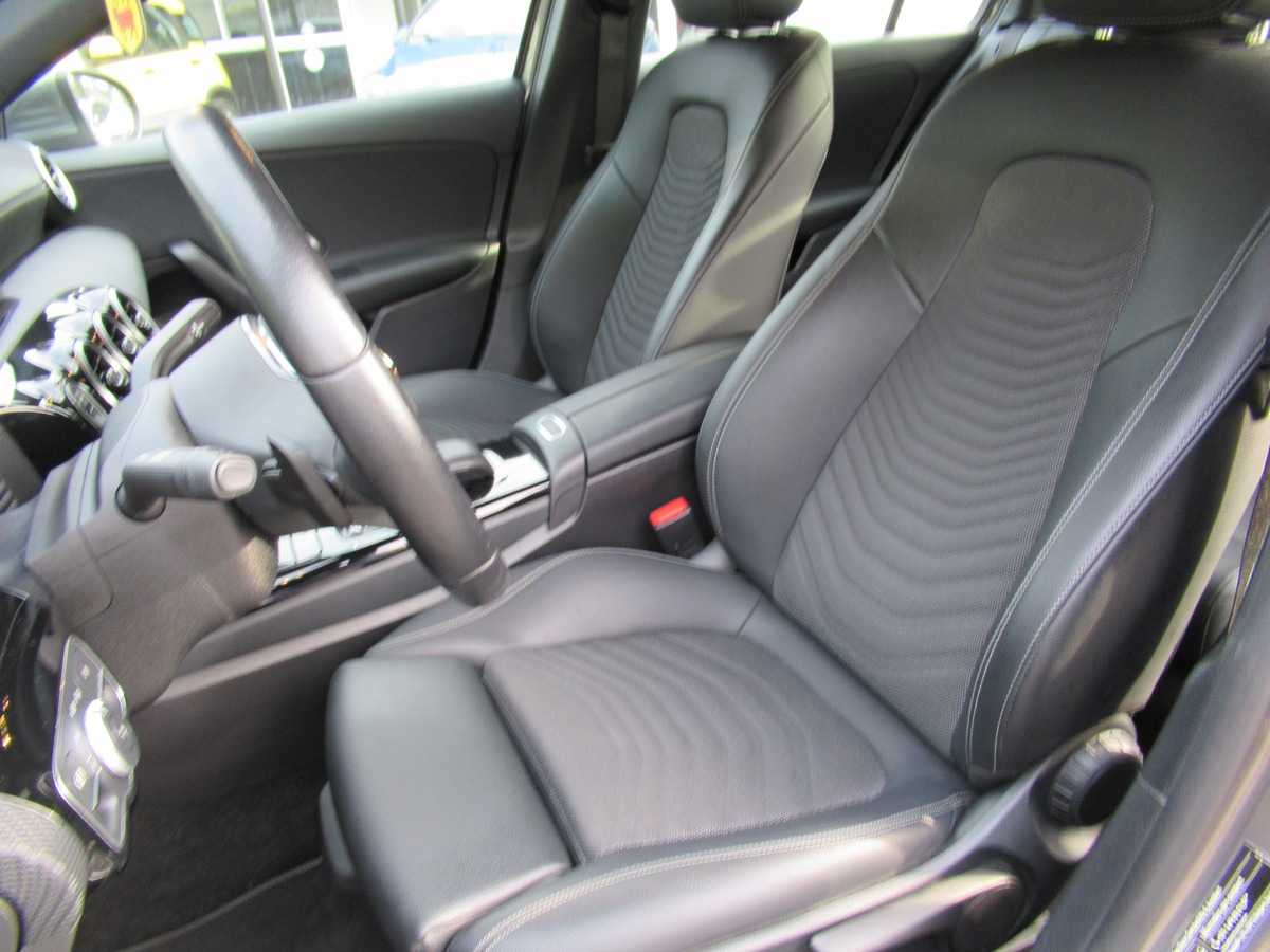 Mercedes-Benz Classe A A180 136 7G-DCT BUSINESS LINE
