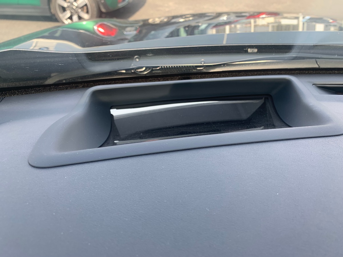 Lexus UX 250 | 185 ch | Luxe Techno | Contrôle angles morts | Caméra recul | Hayon électrique