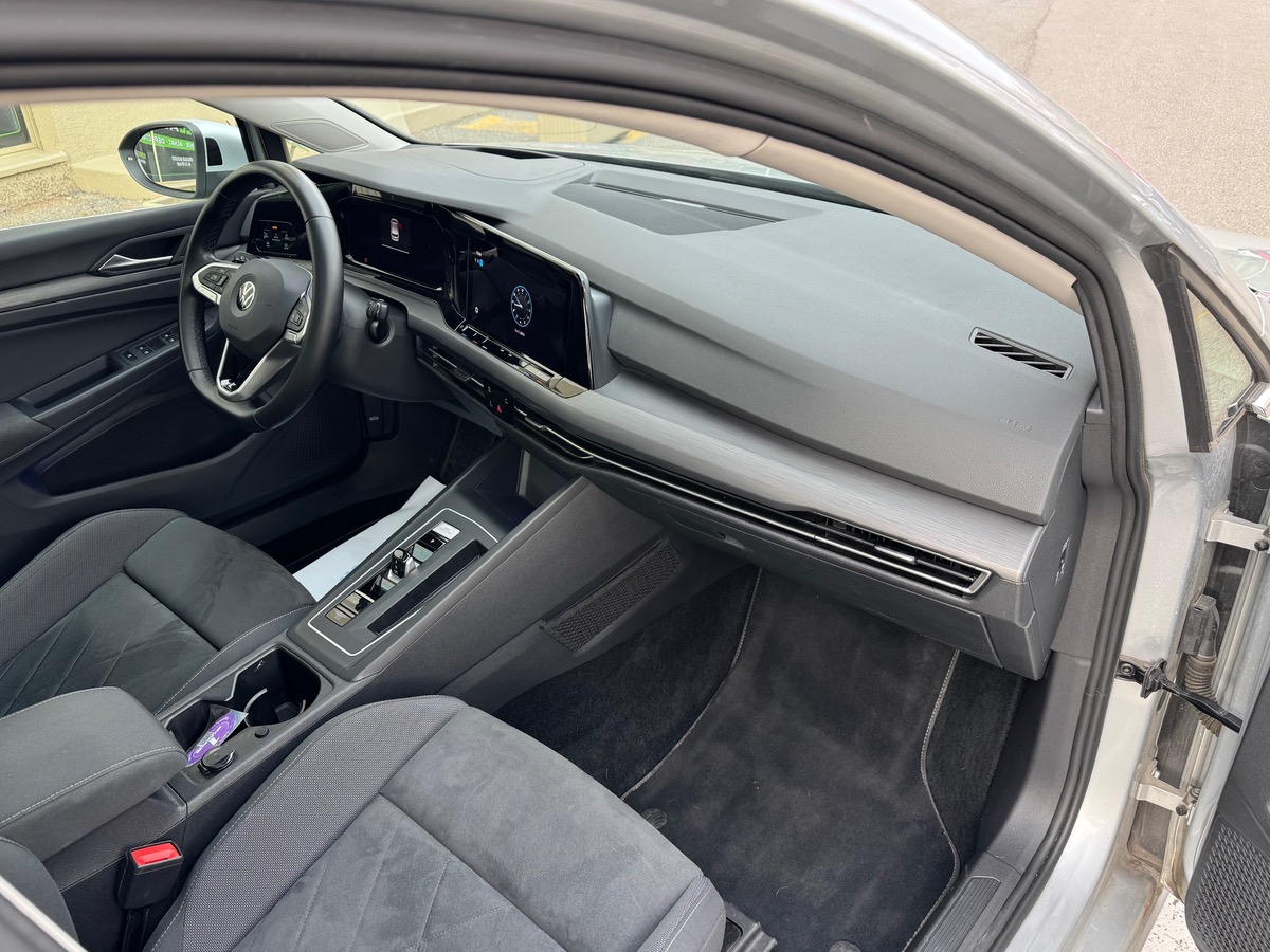 Volkswagen Golf 8 1.5 TSI MILD HYBRID 150 DSG7 STYLE 1ST