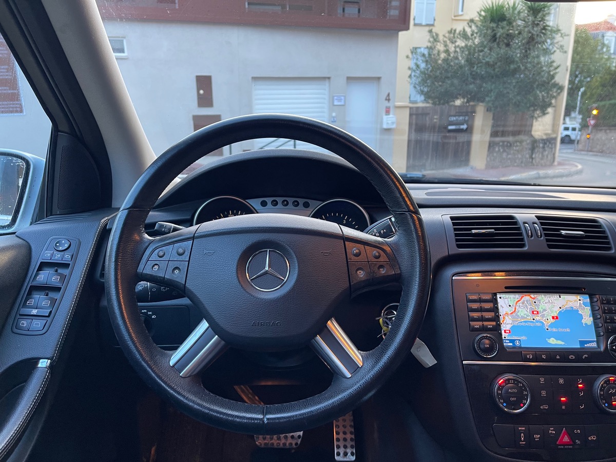 MERCEDES CLASSE R R 320 3.0 CDI V6 224 CV 4MATIC / 1 er Main /7places /Toit Panoramique /Avant Garde