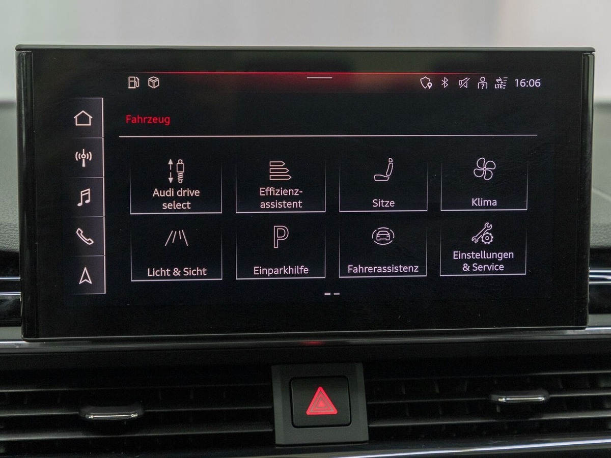 Audi A4 Avant V 40 TFSI 204ch Competition quattro S tronic 7 Attelage Feux LED matriciels