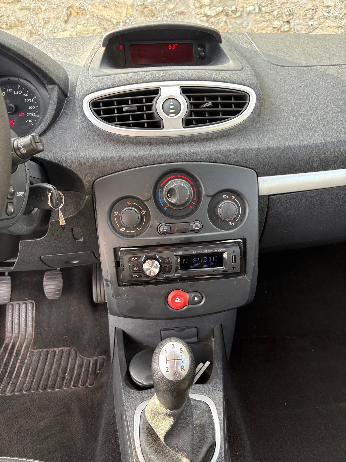 RENAULT Clio 3 phase 2 AUTHENTIQUE 1.2 16v